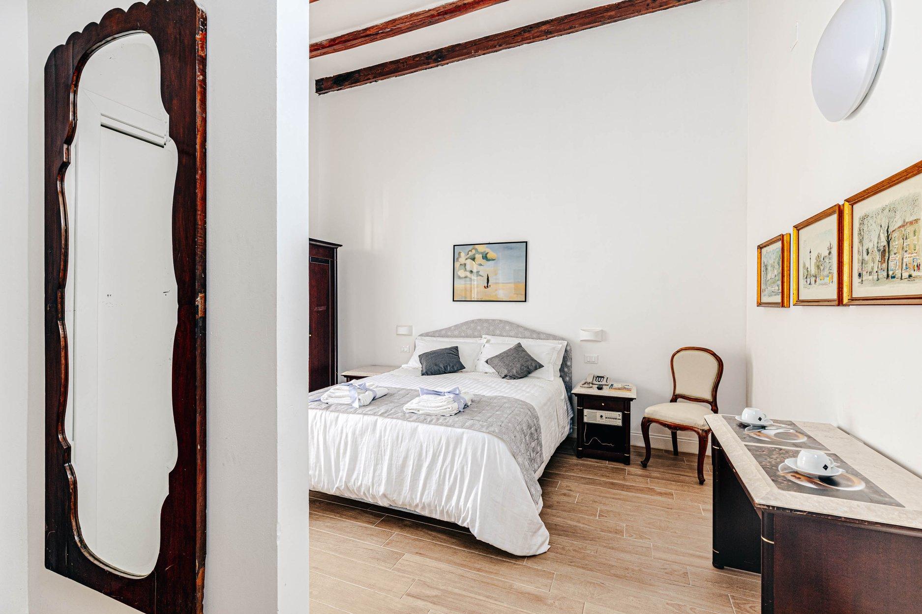Giulio Cesare 14, Residence Palermo Bagian luar foto
