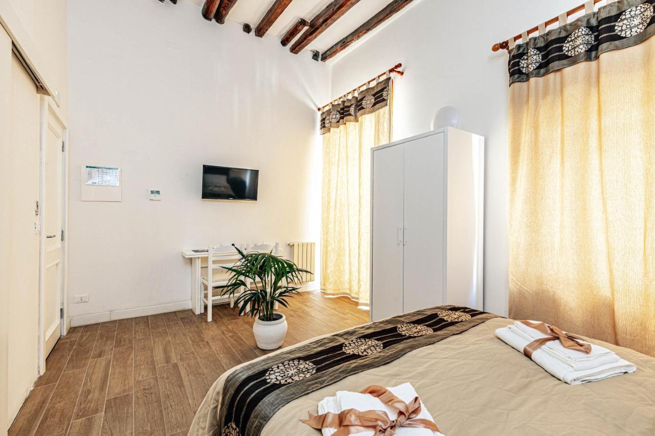 Giulio Cesare 14, Residence Palermo Bagian luar foto
